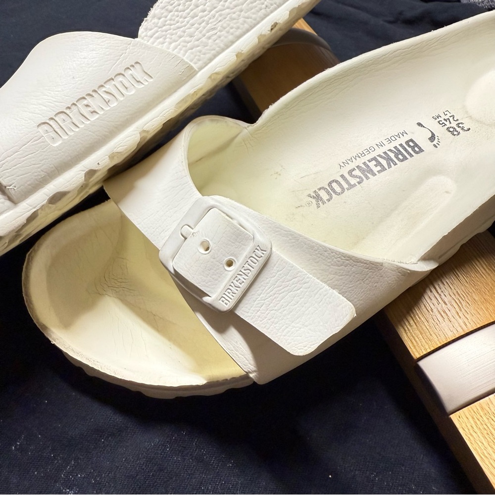 Birkenstock Women's Cream Sandals